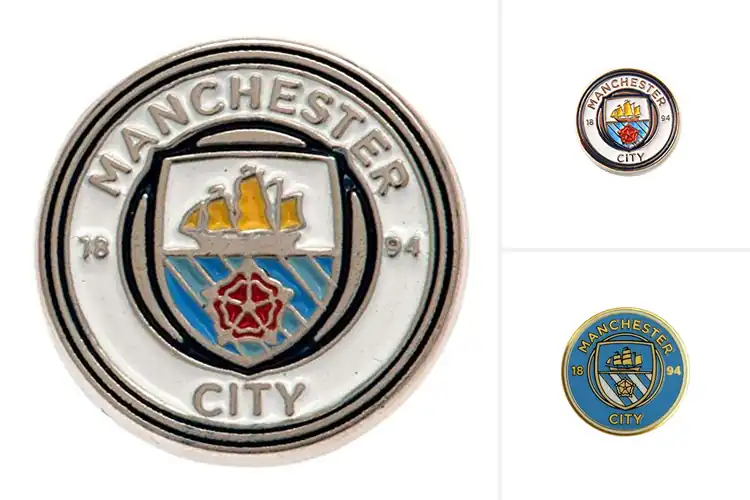Detailed view of Best Manchester City FC Pin